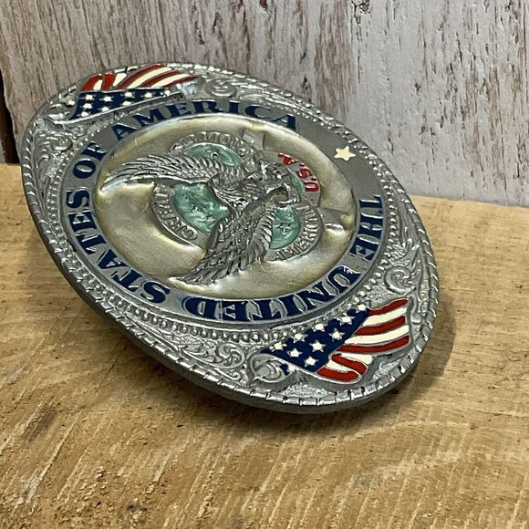 The United States of America Belt Buckle 1986 Mens Patriotic Goldtone Center - Picture 6 of 6
